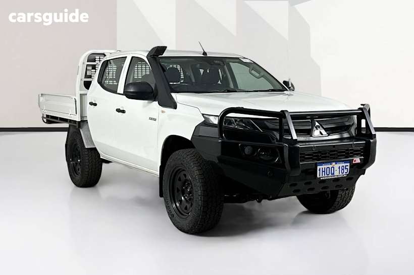 White 2022 Mitsubishi Triton Double Cab Chassis Glx (4X4)