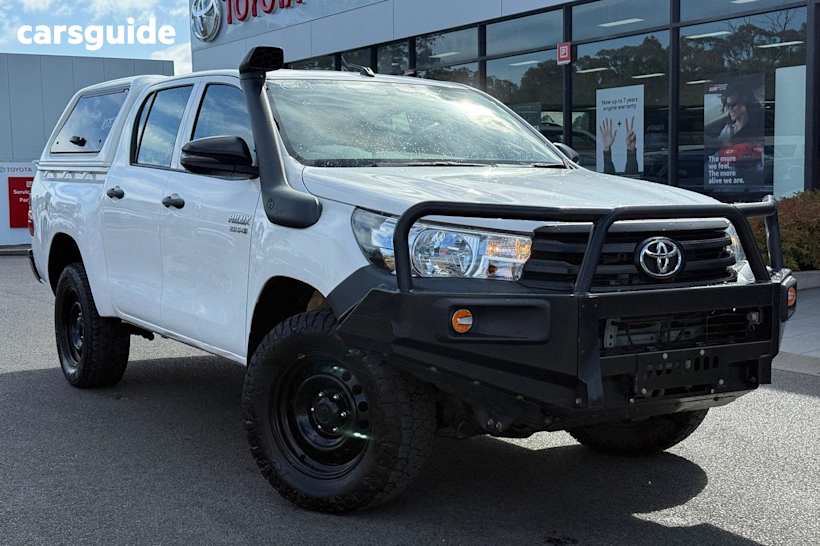 White 2018 Toyota Hilux Ute Tray WORKMATE 4X4