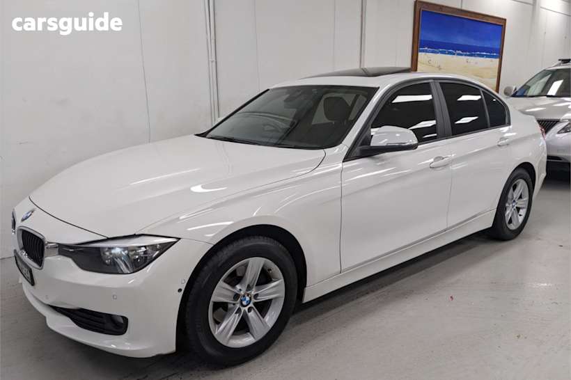 White 2014 BMW 3 Sedan 316I LUXURY LINE R