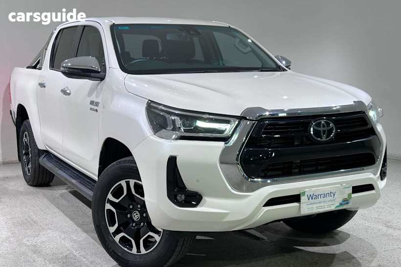 White 2022 Toyota Hilux Ute Tray SR5 4X4