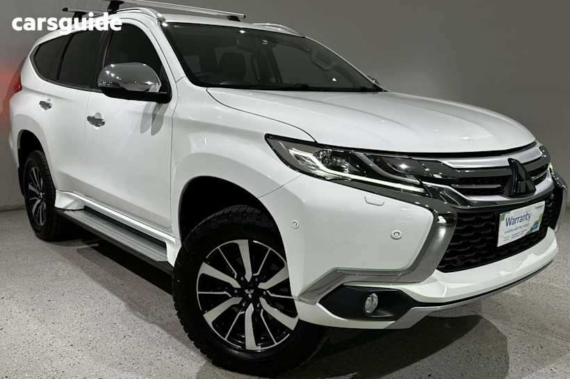 White 2019 Mitsubishi Pajero Sport SUV EXCEED 4X4