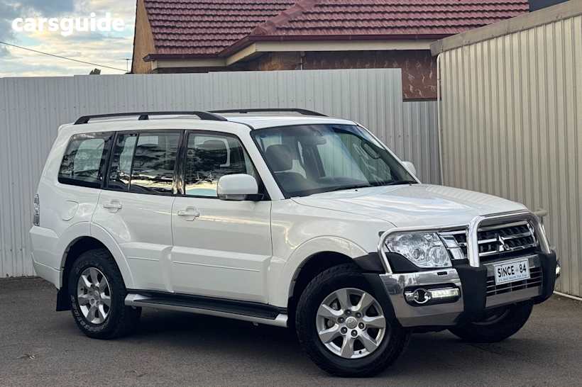 White 2019 Mitsubishi Pajero SUV GLX 4X4