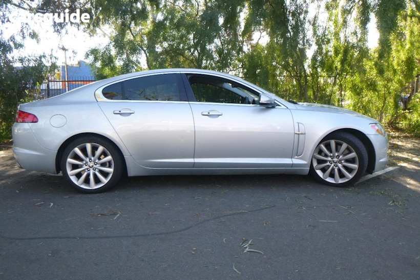 Silver 2010 Jaguar XF Sedan 3.0 V6 Diesel S Luxury