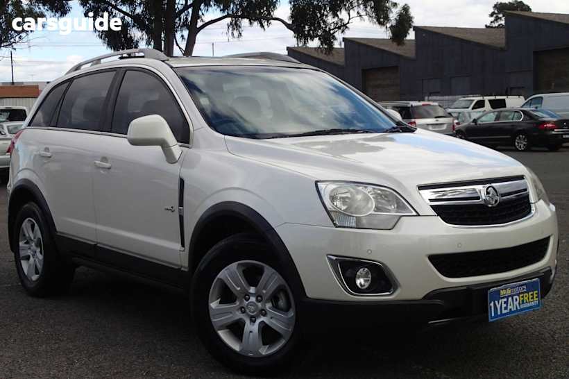 White 2011 Holden Captiva Wagon 5 (Fwd)