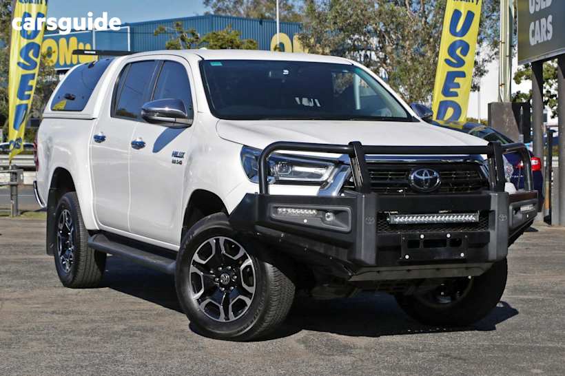 White 2021 Toyota Hilux Ute Tray SR5 4X4