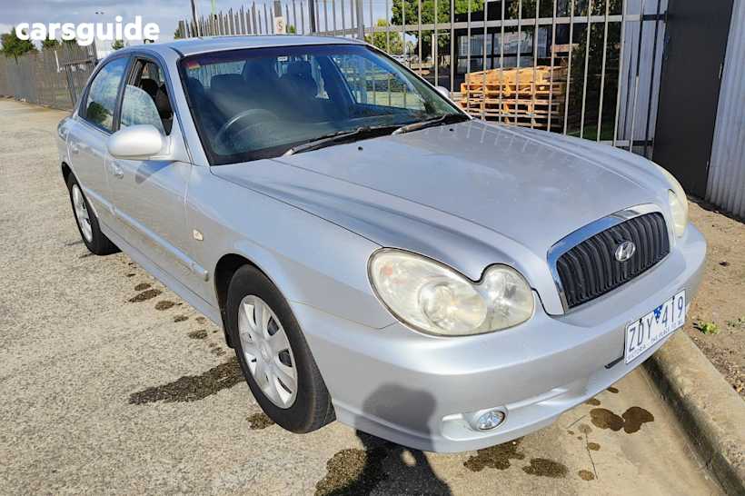 Silver 2003 Hyundai Sonata Sedan Gl