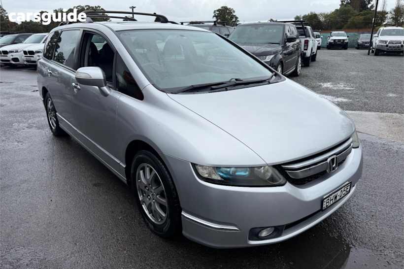 Silver 2008 Honda Odyssey SUV LUXURY F