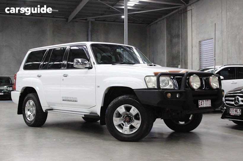White 2013 Nissan Patrol Wagon St (4X4)