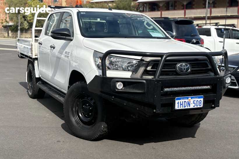 White 2020 Toyota Hilux Ute Tray SR 4X4