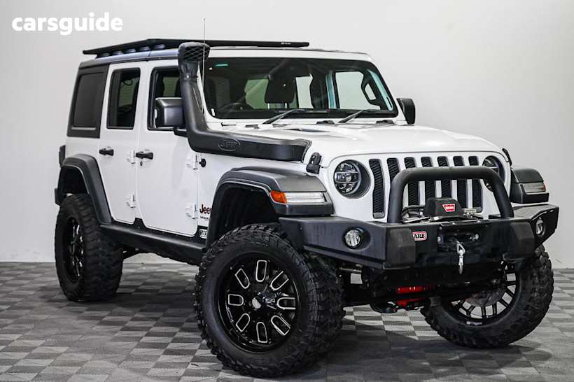 White 2019 Jeep Wrangler Unlimited Hardtop Rubicon (4X4)