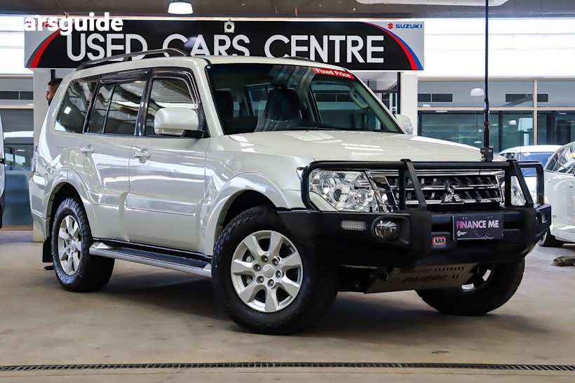 White 2020 Mitsubishi Pajero SUV GLX 4X4