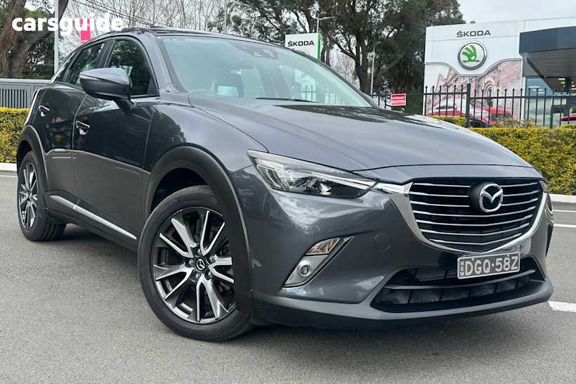 Grey 2016 Mazda CX-3 SUV AKARI F