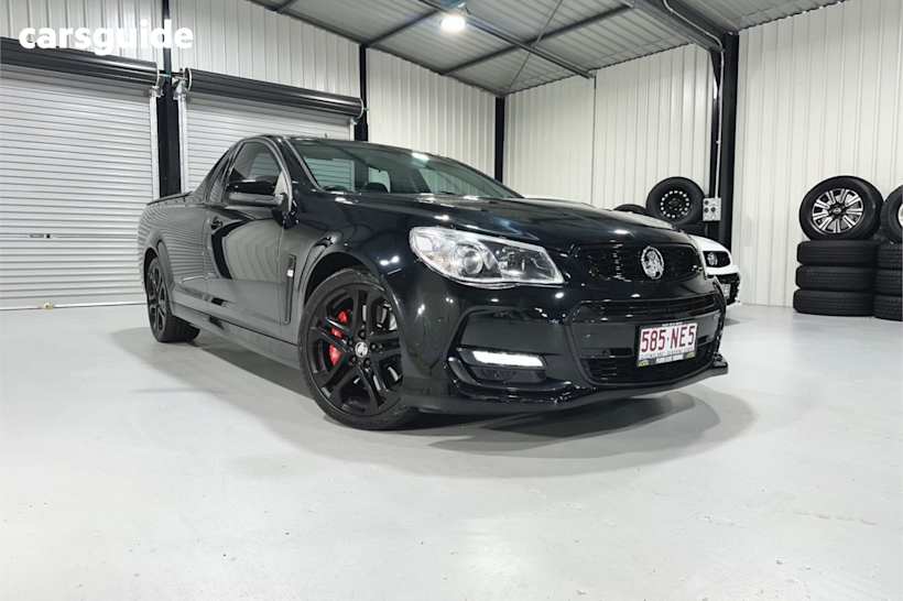 Black 2017 Holden UTE Ute Tray SS V REDLINE R