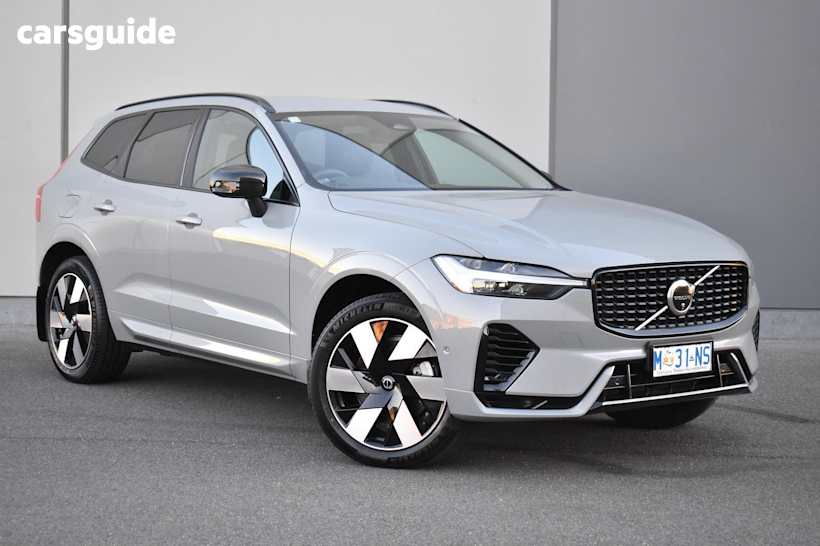 Grey 2023 Volvo XC60 SUV RECHARGE PLUS T8 PLUG-IN HYBRID 4WD