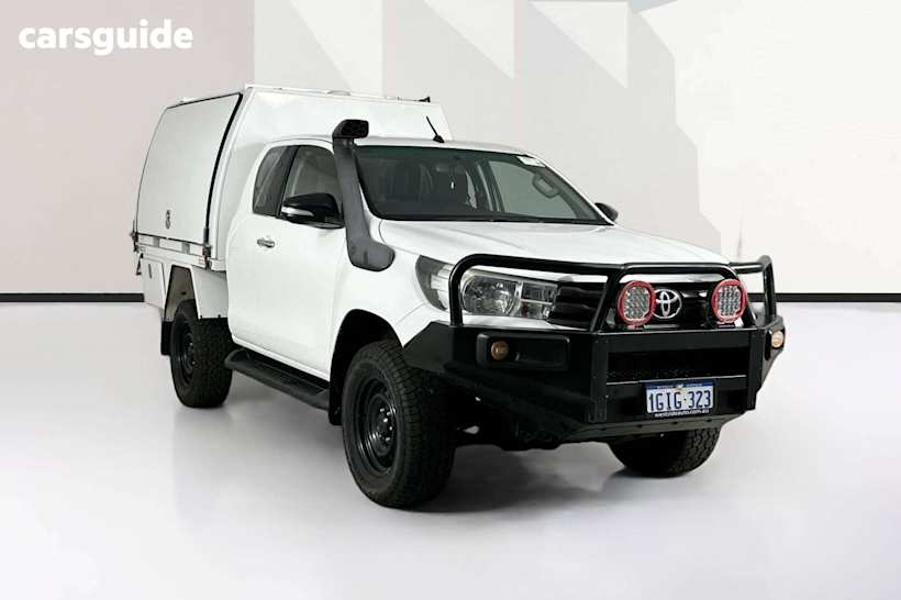 White 2017 Toyota Hilux X Cab Utility Sr (4X4)