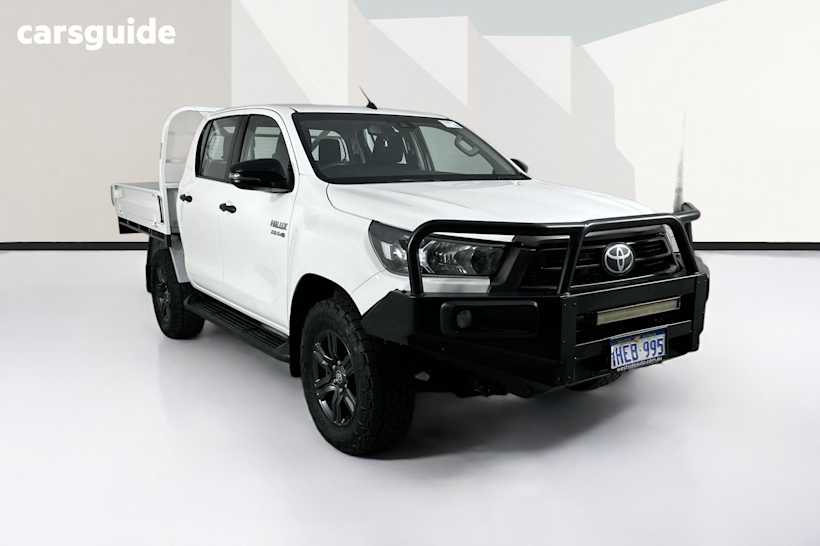 White 2020 Toyota Hilux Double Cab Chassis Sr (4X4)