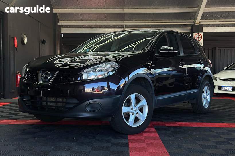 Black 2011 Nissan Dualis Hatch ST F