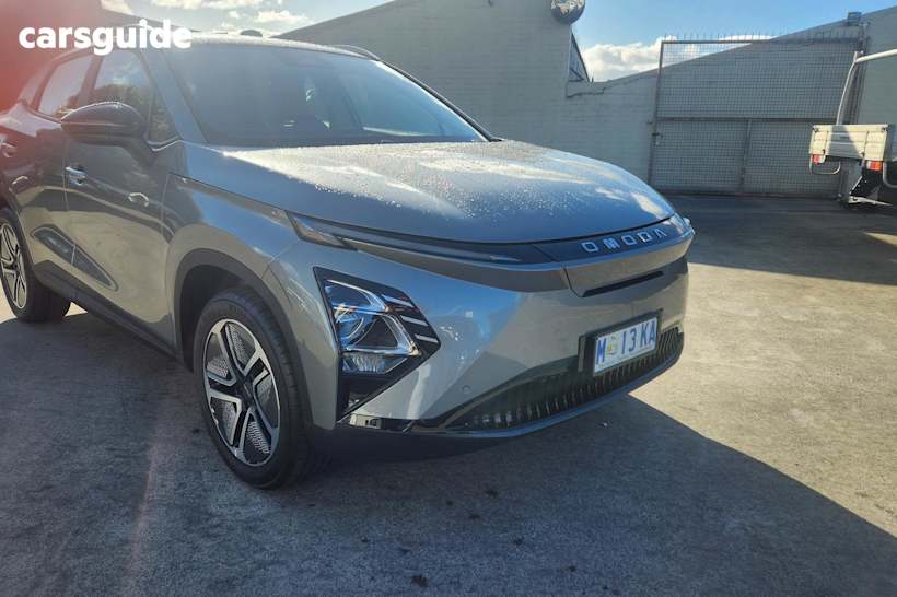 Silver 2024 Chery Omoda E5 SUV BX F