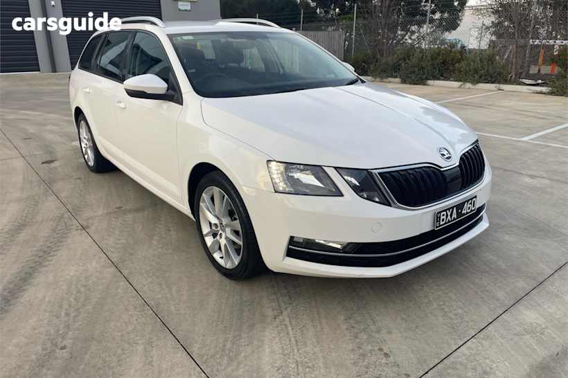 White 2018 Skoda Octavia Wagon 110 Tsi