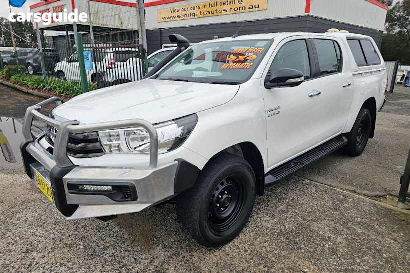 White 2018 Toyota Hilux Dual Cab Utility Sr (4X4)