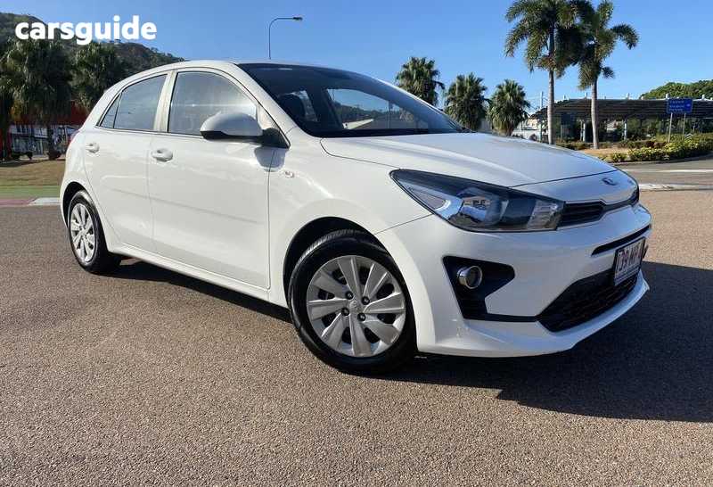 White 2020 Kia RIO Hatch S F
