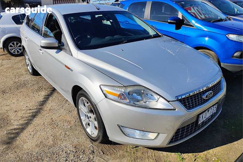 Silver 2009 Ford Mondeo SUV ZETEC F