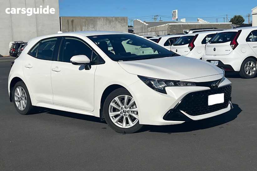 White 2022 Toyota Corolla Hatchback Ascent Sport