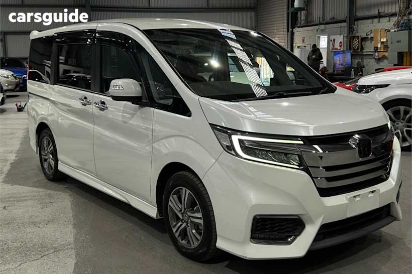 White 2020 Honda STEPWAGN SUV SPADA