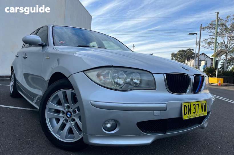 Silver 2005 BMW 118I Hatchback