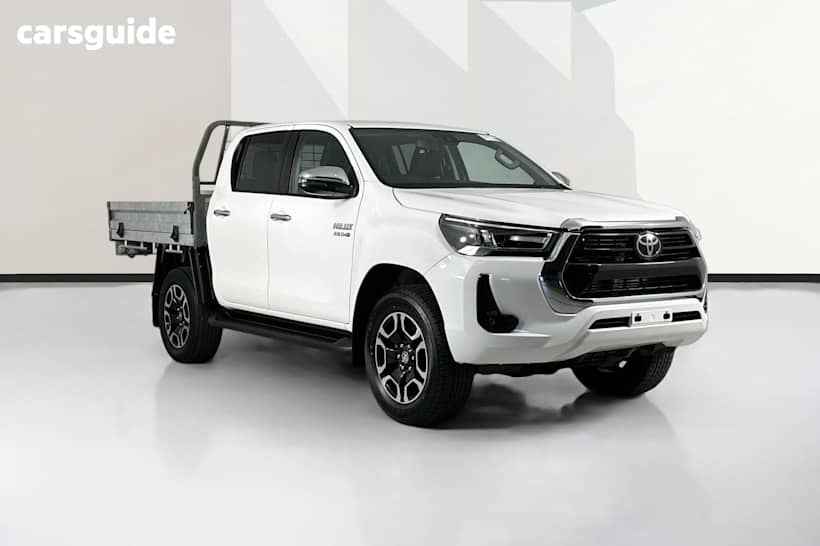 White 2021 Toyota Hilux Double Cab Chassis Sr5 (4X4)