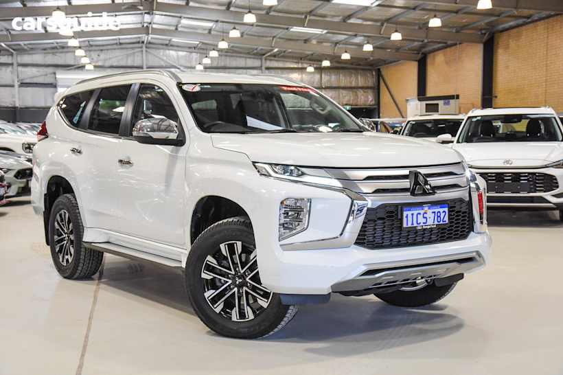 White 2023 Mitsubishi Pajero Sport SUV GLS 4X4