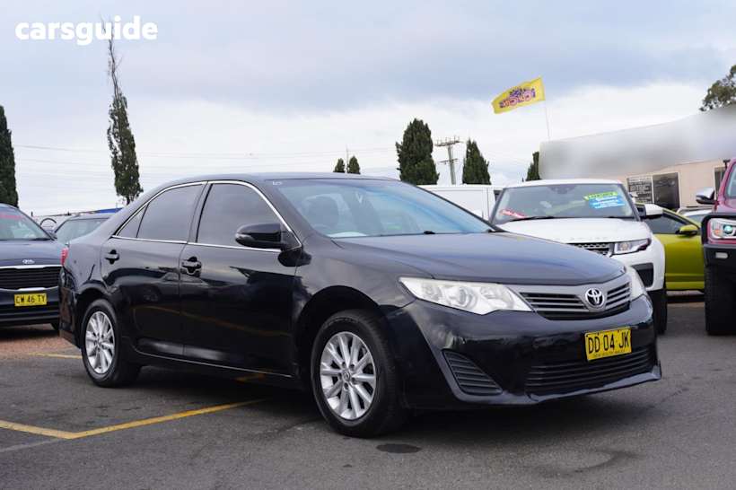 Black 2014 Toyota Camry Sedan ALTISE F