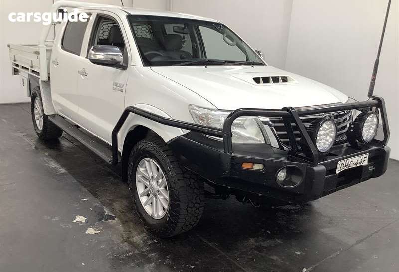White 2013 Toyota Hilux Dual Cab Pick-up Sr5 (4X4)