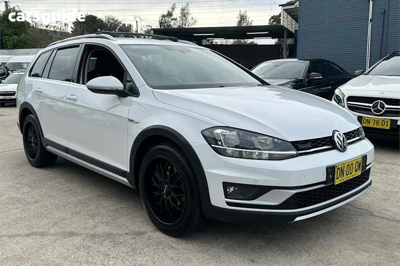 White 2020 Volkswagen Golf Wagon Alltrack 132 Tsi