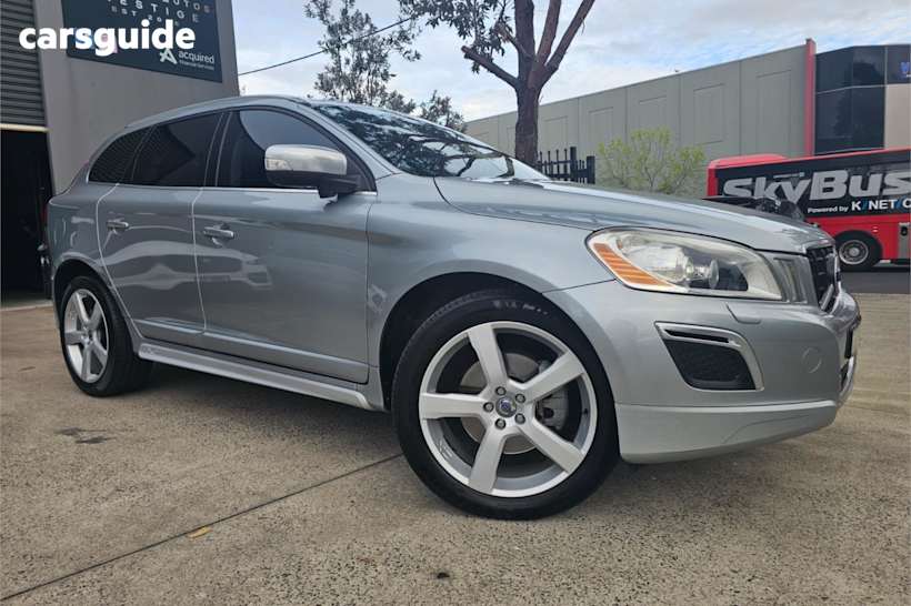 Silver 2013 Volvo XC60 SUV D5 R-DESIGN 4WD