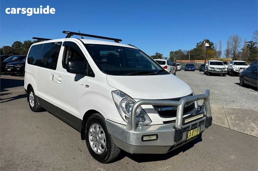 White 2014 Hyundai Imax SUV R