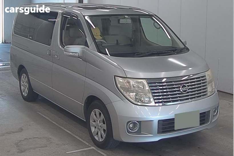 Silver 2005 Nissan Elgrand OtherCar LUXURY 8 SEATER 4WD SUNROOF
