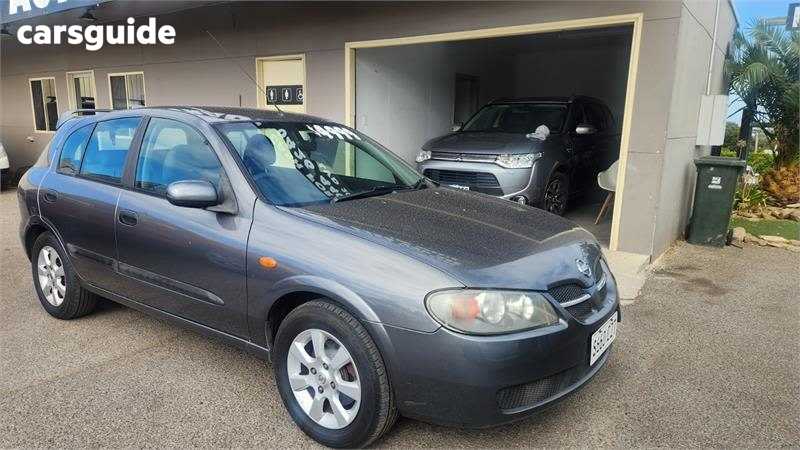 Grey 2004 Nissan Pulsar Hatchback St