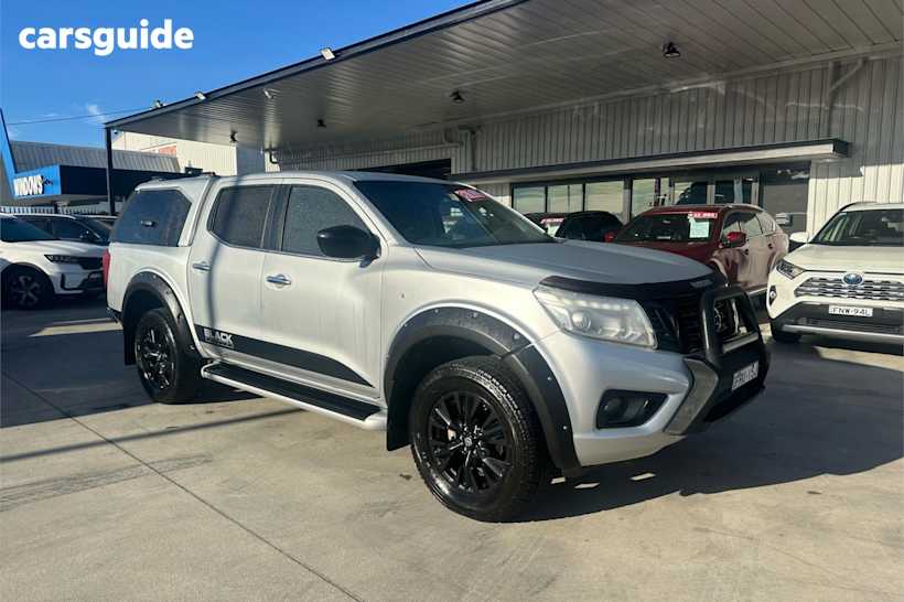 Silver 2018 Nissan Navara Dual Cab Pick-up St-X (4X2)