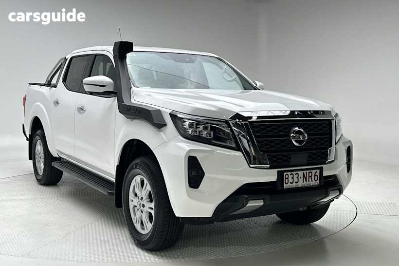White 2023 Nissan Navara Ute Tray ST 4X4