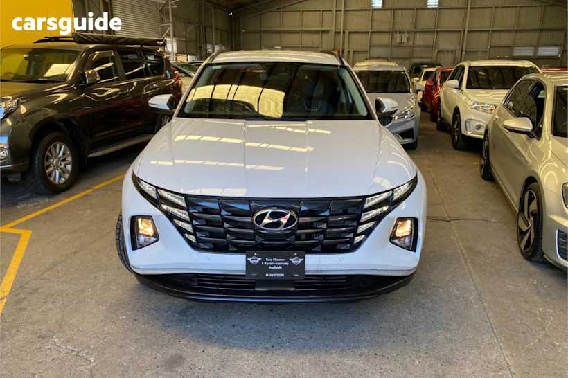 White 2022 Hyundai Tucson Wagon Elite (Awd)