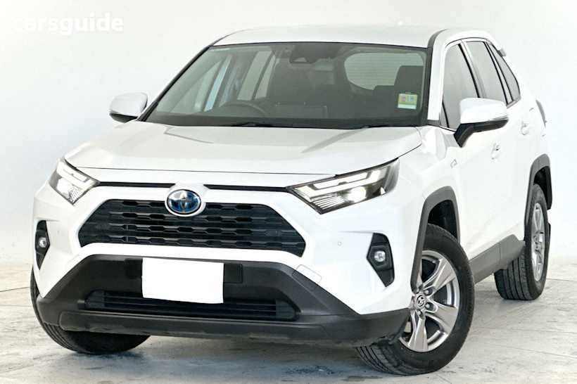 White 2022 Toyota RAV4 SUV GX 4X4