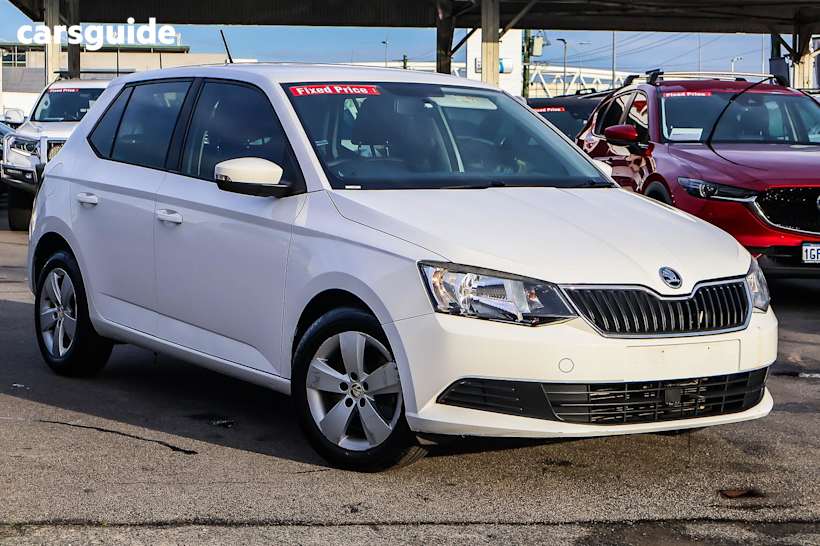 White 2015 Skoda Fabia Hatchback 81 Tsi
