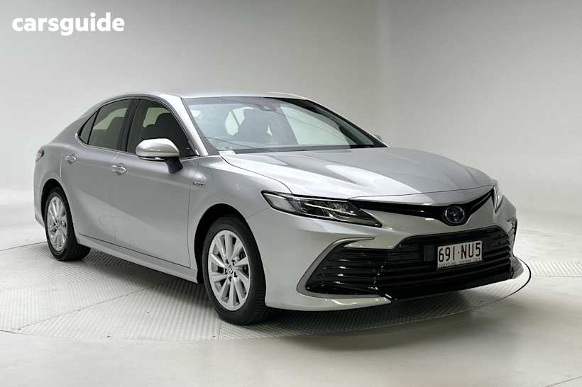 Silver 2023 Toyota Camry Sedan Ascent