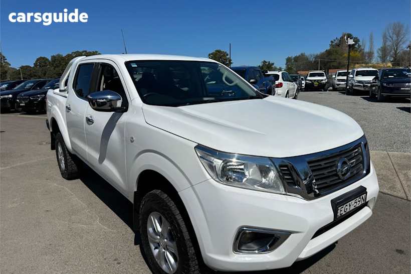 White 2019 Nissan Navara Dual Cab Pick-up Rx (4X4)