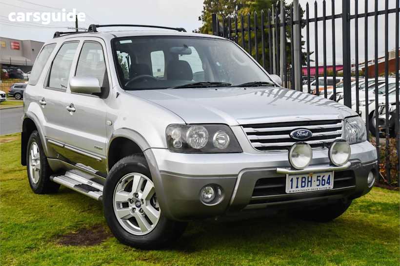 Silver 2007 Ford Escape SUV XLT 4X4