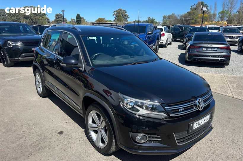 Black 2015 Volkswagen Tiguan SUV 155TSI R-LINE 4WD