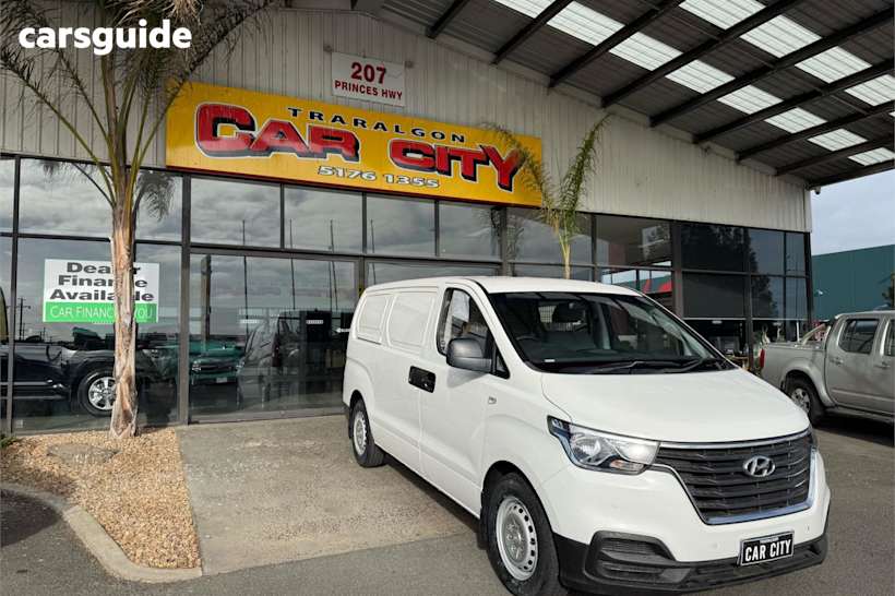 White 2019 Hyundai Iload Van 3S Liftback