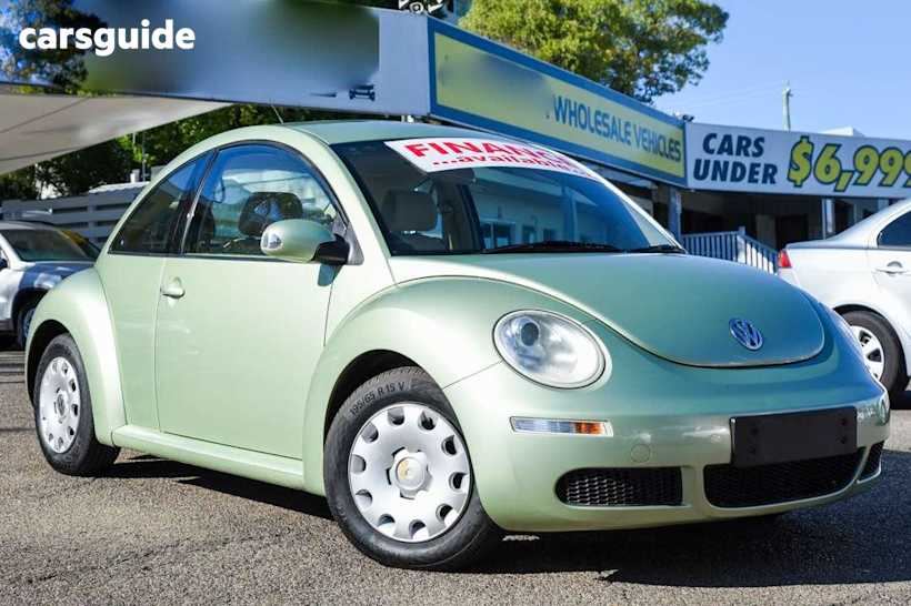 Green 2007 Volkswagen Beetle Hatchback Miami