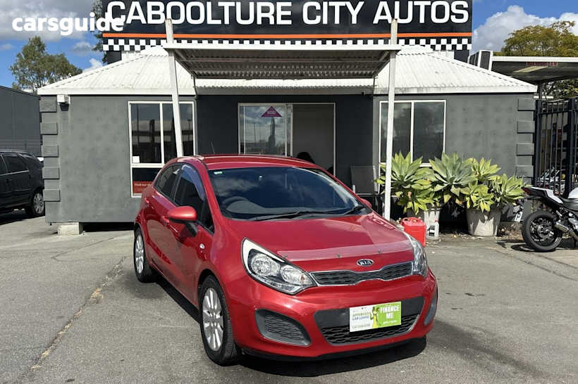 Red 2011 Kia RIO Hatchback S